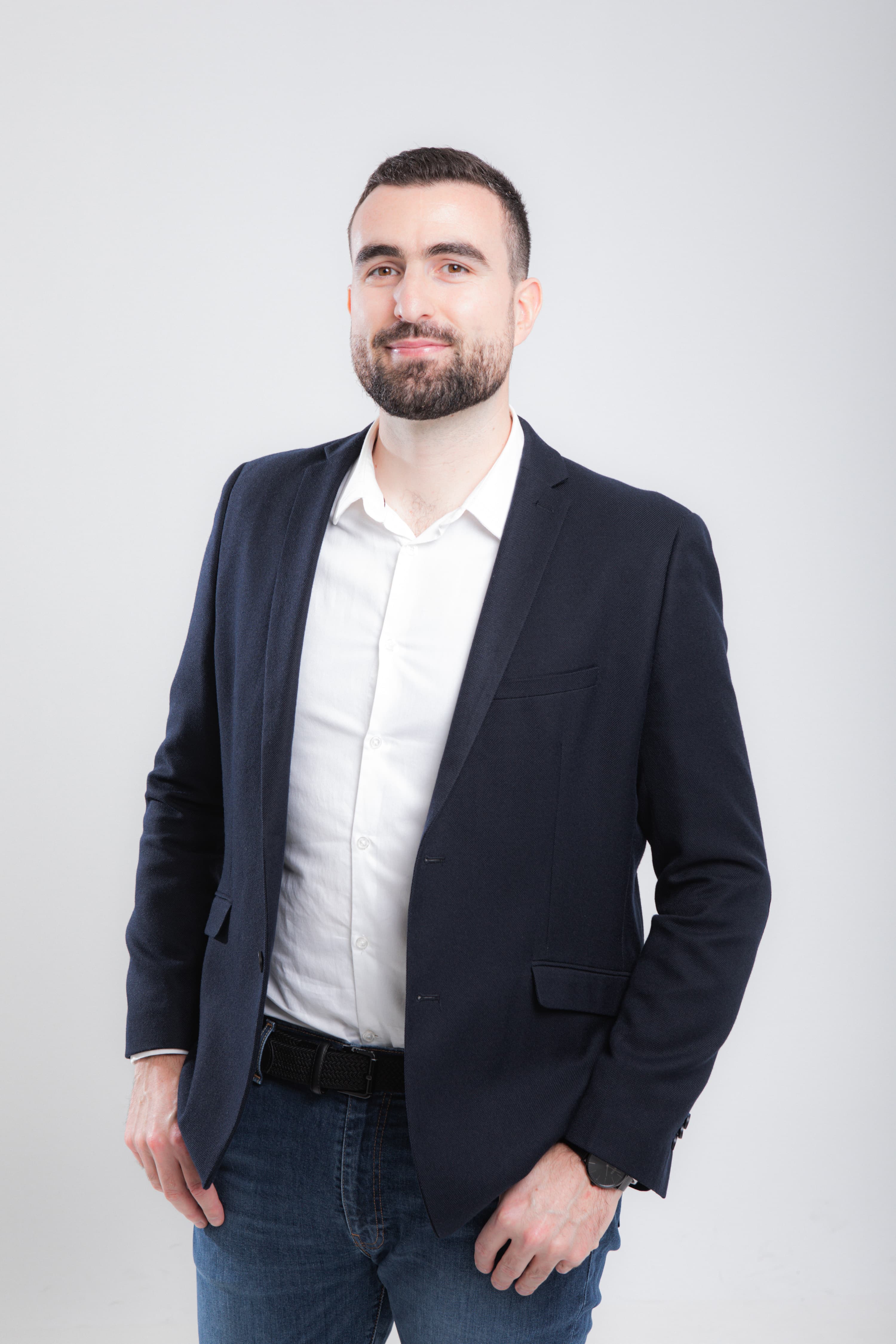 Alexandre Lopez, agent immobilier iad dans le Var
